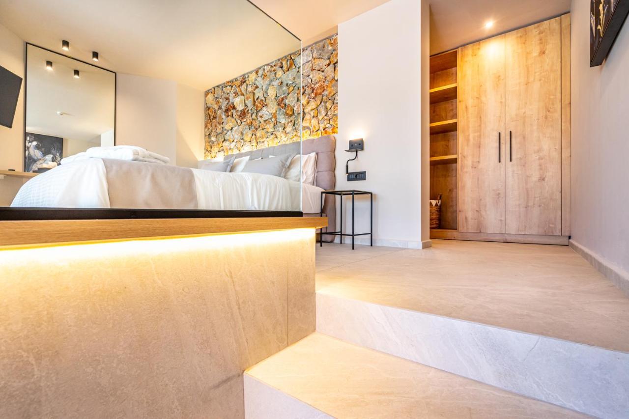 Pathos Seaside Suites Фаліракі Екстер'єр фото