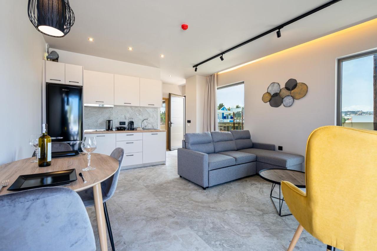 Pathos Seaside Suites Фаліракі Екстер'єр фото