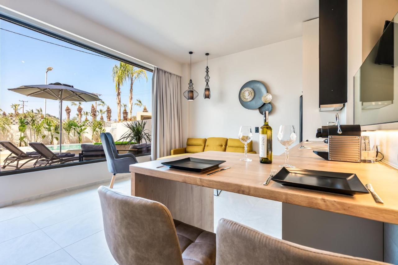 Pathos Seaside Suites Фаліракі Екстер'єр фото
